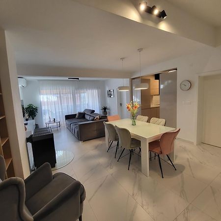 Apartman Rosa 扎达尔 外观 照片